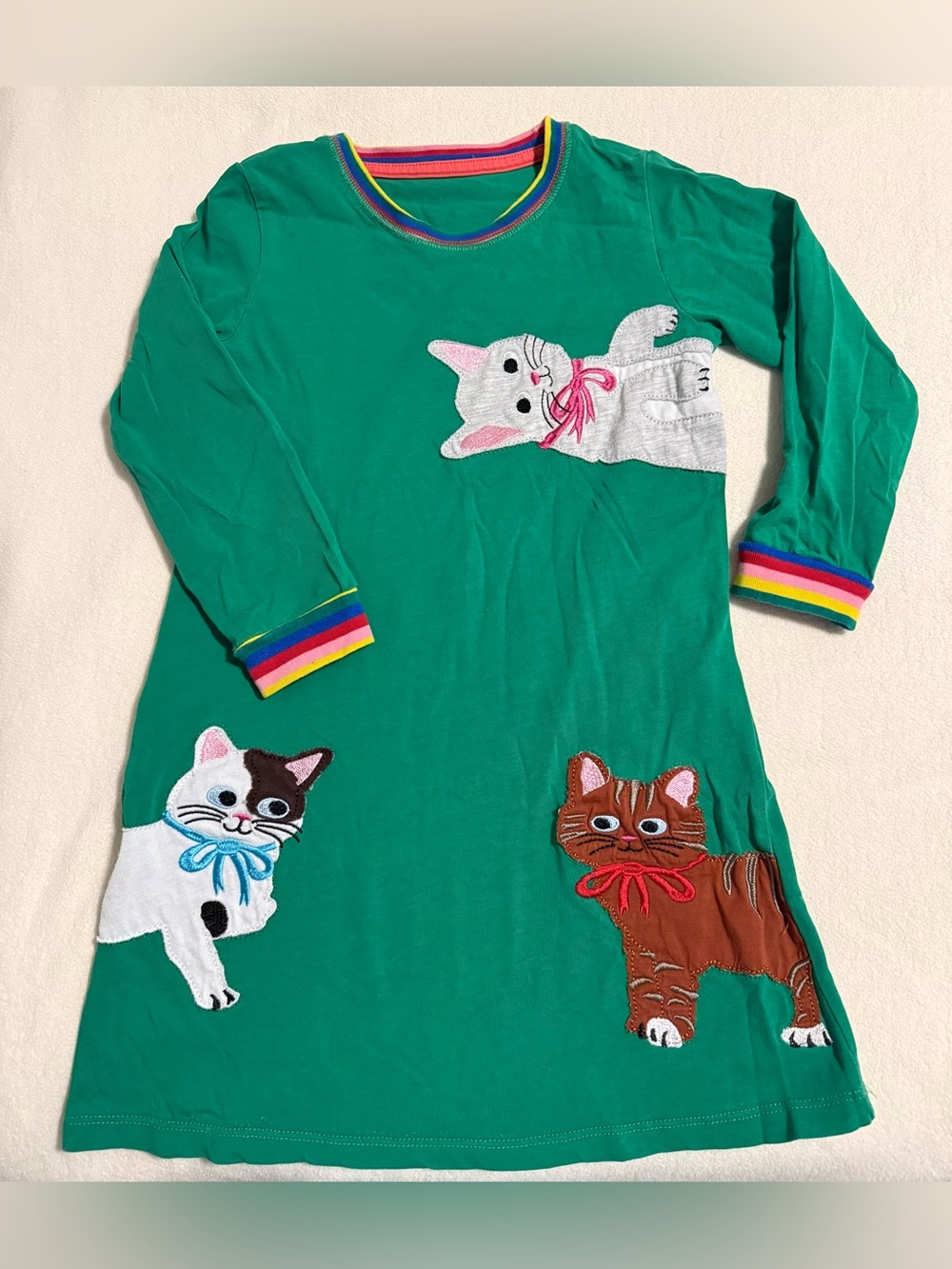 Mini Boden Girls 6Y 3 Cats Appliqué Dress Green Rainbow Long Sleeve Cotton